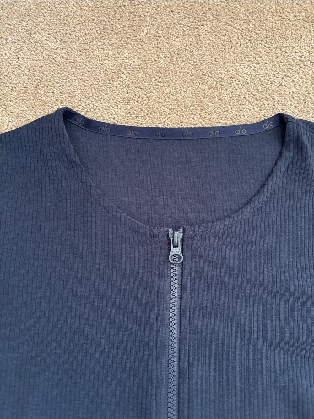 ALO Yoga Blue Ribbed Zip-Front Long Sleeve Top - Picture 4 of 5